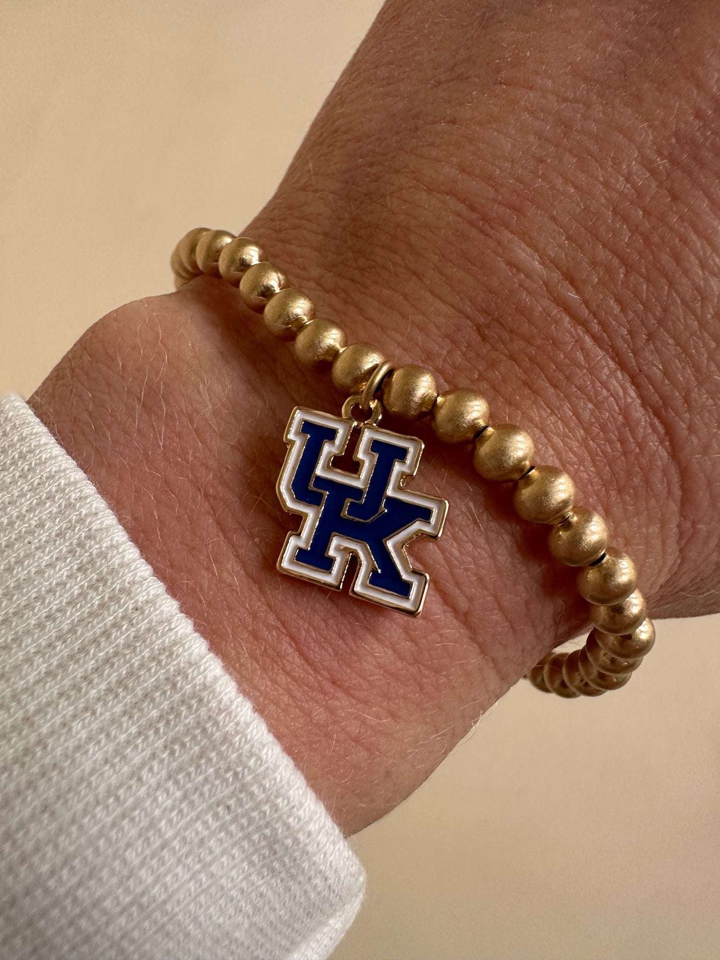 Kentucky Wildcats Ball Bead Stretch Bracelet in Satin Gold